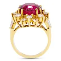 ) 16 round diamonds (1.32ctw