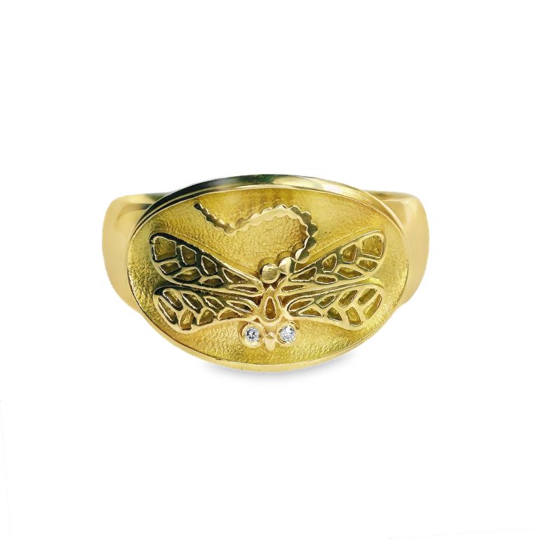 18K Yellow Gold Diamond Dragonfly Signet Ring Set with Two Round Diamonds (0.01ct) (F/VS1) Size 6.75