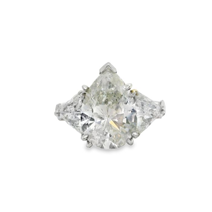 18K White Gold Pear Shaped Diamond Ring Set with One Pear Shaped Diamond (4.02ct)