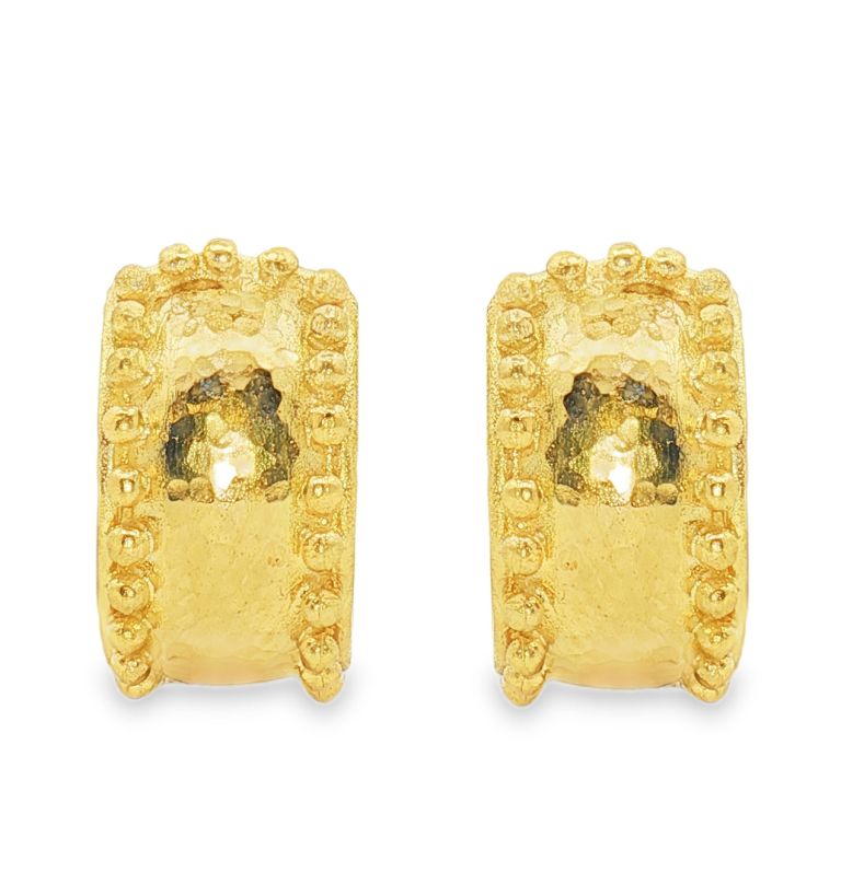 19K yellow gold hammered curved earrings