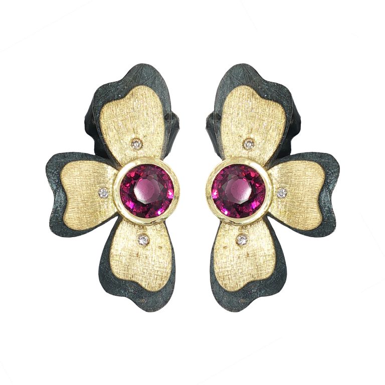 Pair of 18K Yellow Gold and Sterling Silver Garnet and Diamond Earrings set with Two Round Rhodolite Garnets (1.54ctw) and 6 Round Diamonds (0.04ctw) (FG/VS)