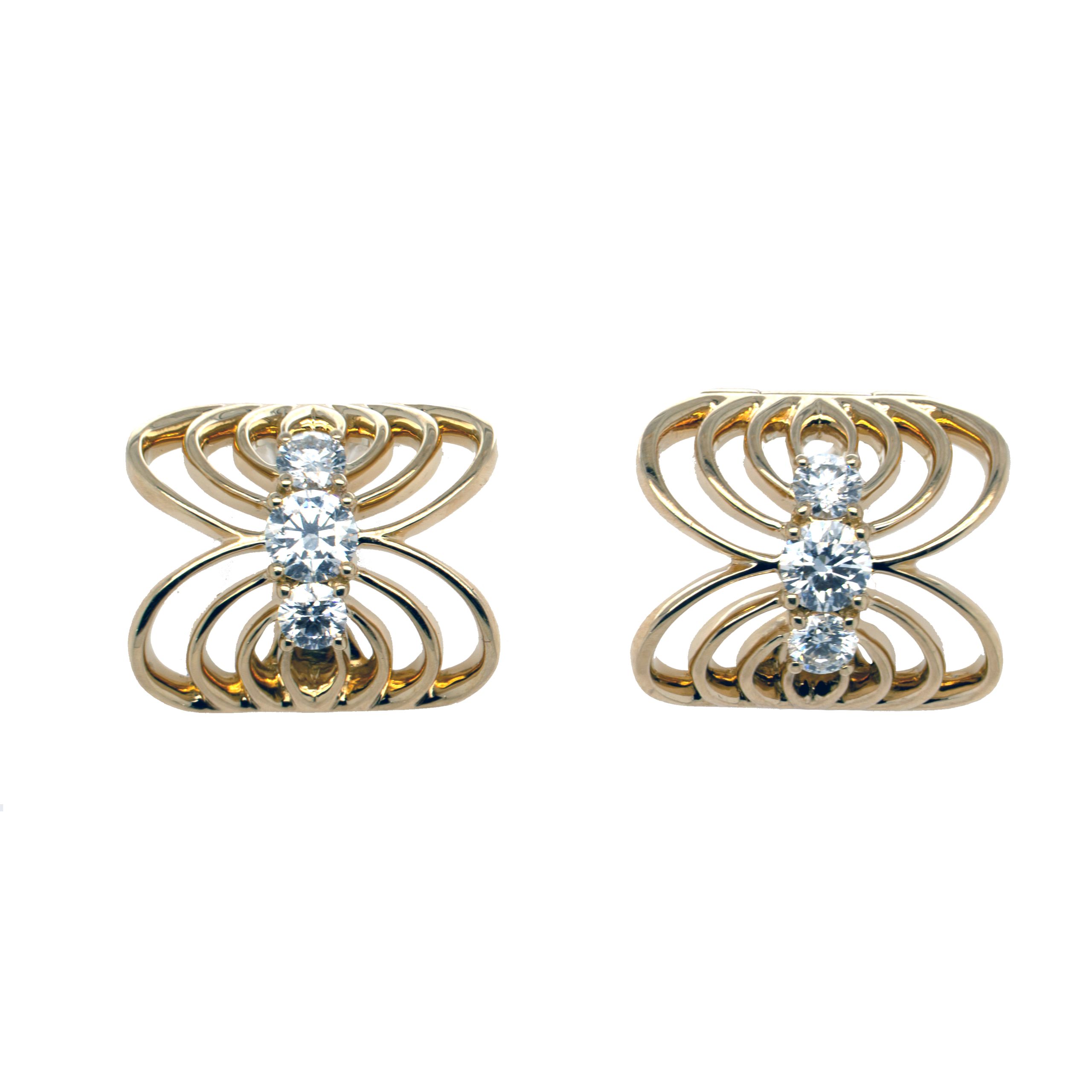 18K Yellow Gold Diamond Pair of Earrings Set with 6 Round Diamonds (0.93ctw)