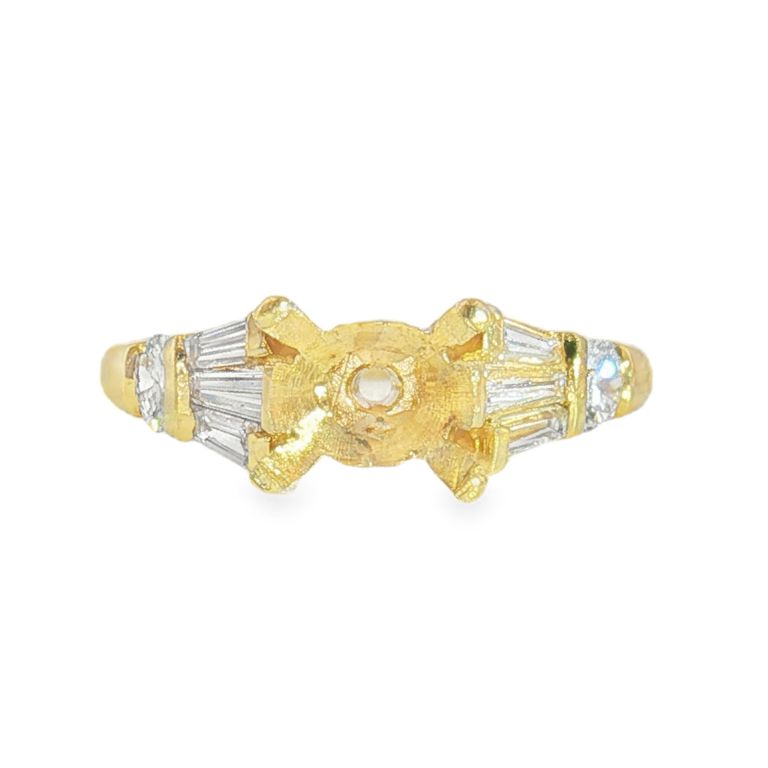 18K Yellow Gold Diamond Ring with Baguette and Round Diamond Side Stones