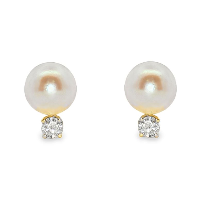 Pair of 14K Yellow Gold Stud Earrings Set with 2 Pearls and 2 Diamonds