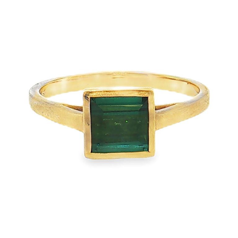 18K Yellow Gold Green Tourmaline Ring