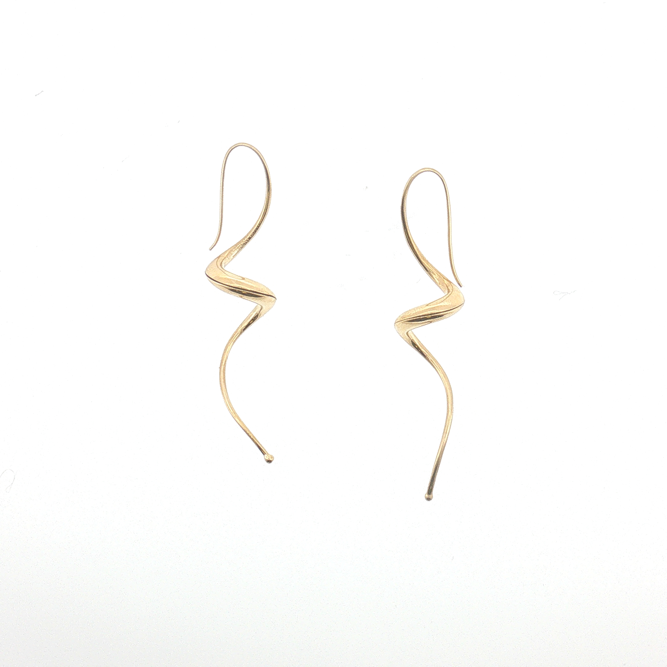 Pair of 18k yellow gold spiral helicoid earrings.